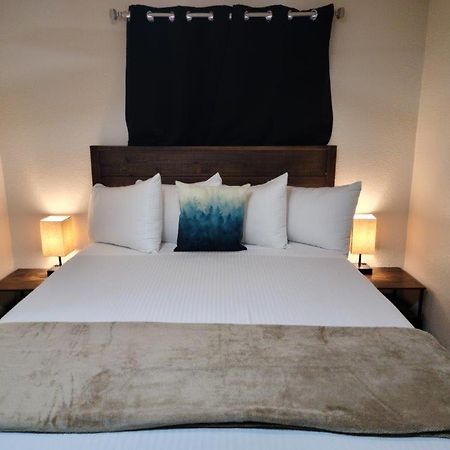 069B Comfortable Suite With Kitchenette And King Bed Near South Rim Sleeps 4 瓦莱 外观 照片