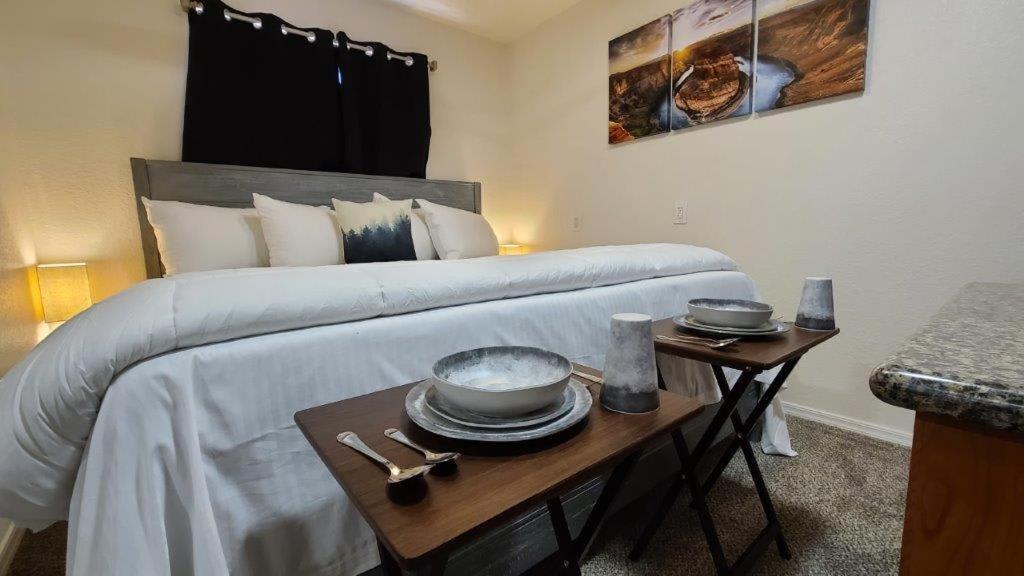 069B Comfortable Suite With Kitchenette And King Bed Near South Rim Sleeps 4 瓦莱 外观 照片