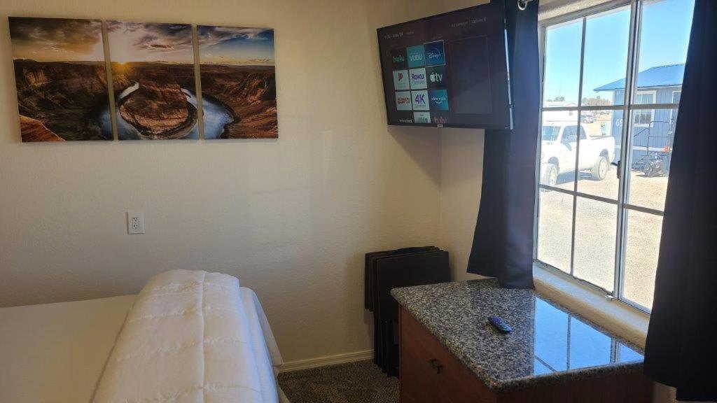 069B Comfortable Suite With Kitchenette And King Bed Near South Rim Sleeps 4 瓦莱 外观 照片