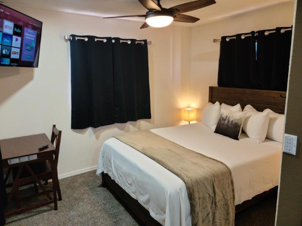 069B Comfortable Suite With Kitchenette And King Bed Near South Rim Sleeps 4 瓦莱 外观 照片